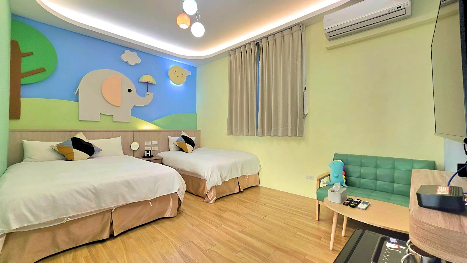 302晴天大象　三人房，可愛大象伴你入眠