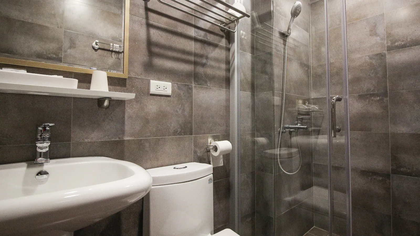 305月光星空雙人房，乾濕分離衛浴